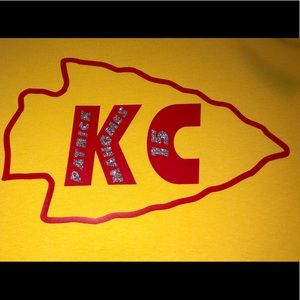 Women’s Chiefs shirt. (Custom)